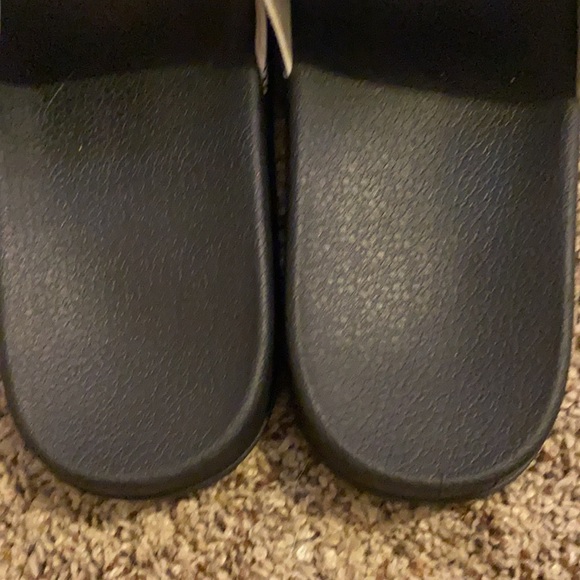 CHEER ATHLETICS LOGO SLIDES GIRLS YOUTH SIZE 1/2 - Picture 5 of 5